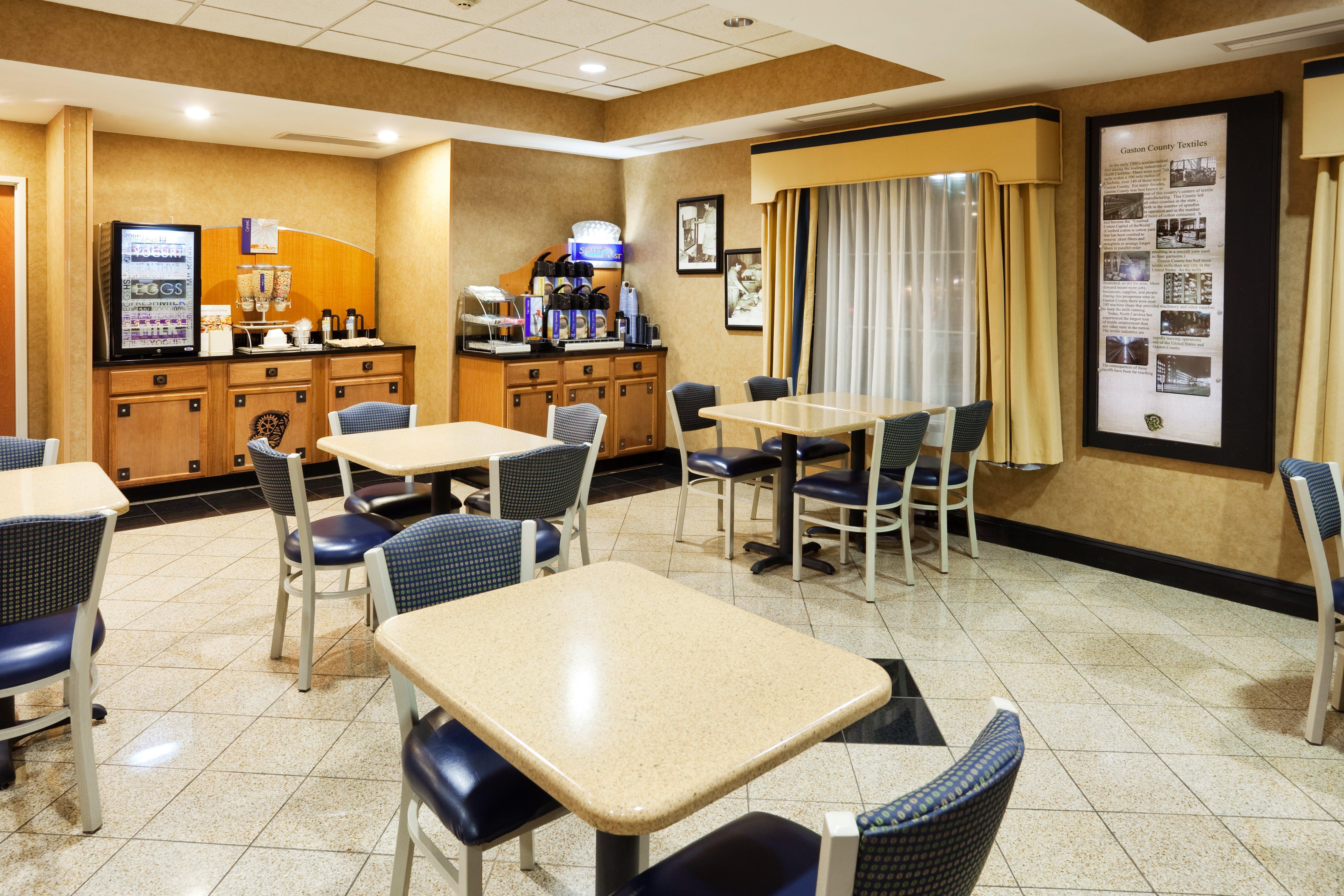 Holiday Inn Express Charlotte West - Gastonia By Ihg Εξωτερικό φωτογραφία