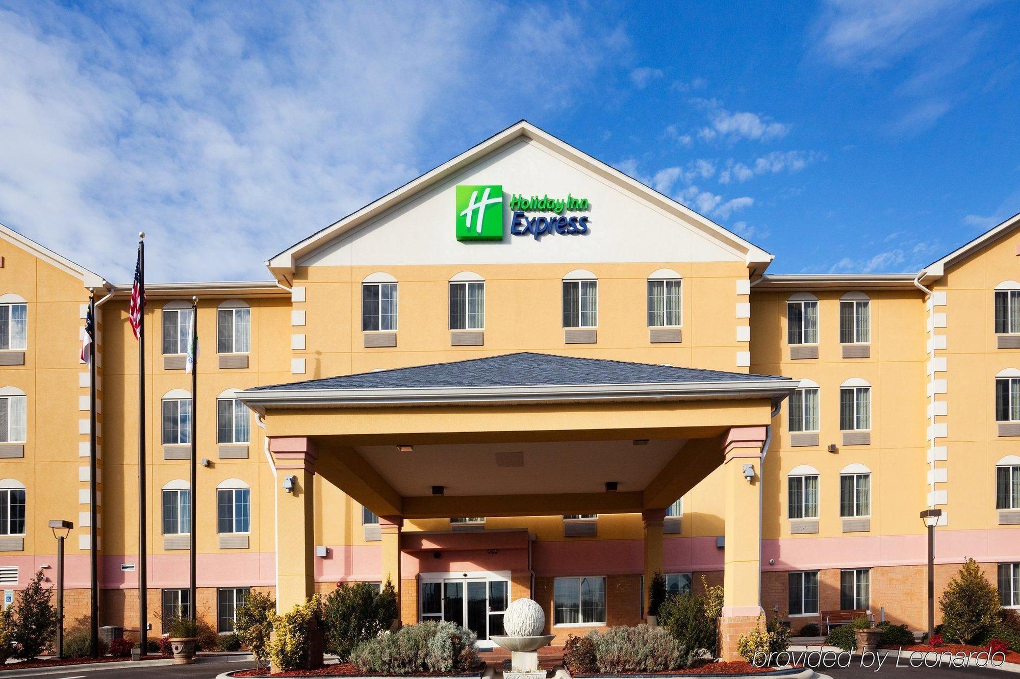 Holiday Inn Express Charlotte West - Gastonia By Ihg Εξωτερικό φωτογραφία